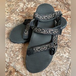 NIB Teva Sandals